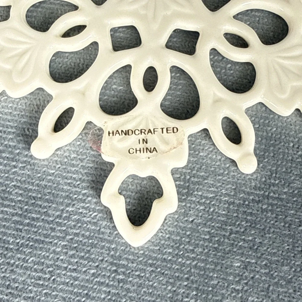 Lenox 2006 Porcelain Snowflake Ornament Large 4